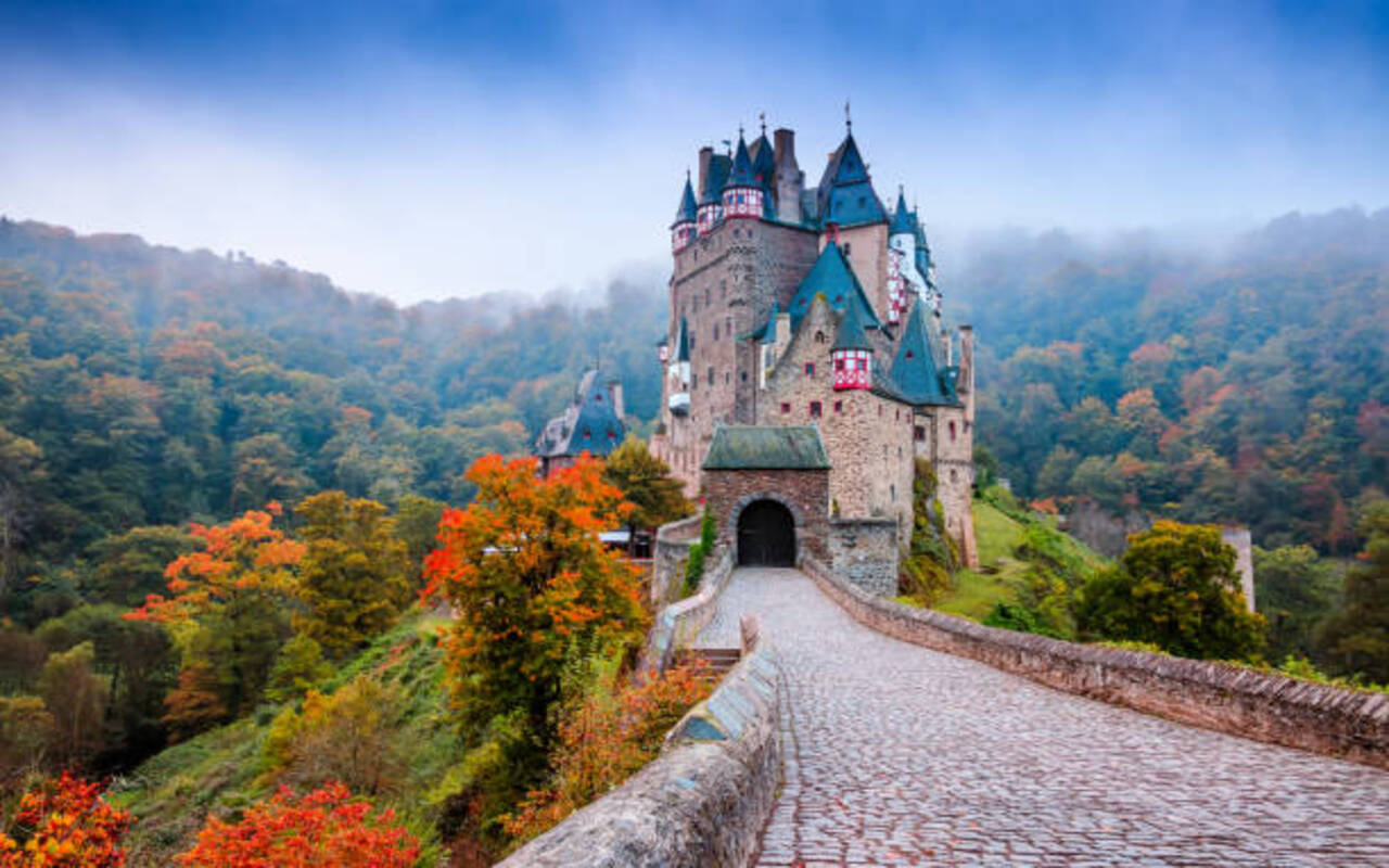 European castle featured in the European Escape Mystery Series